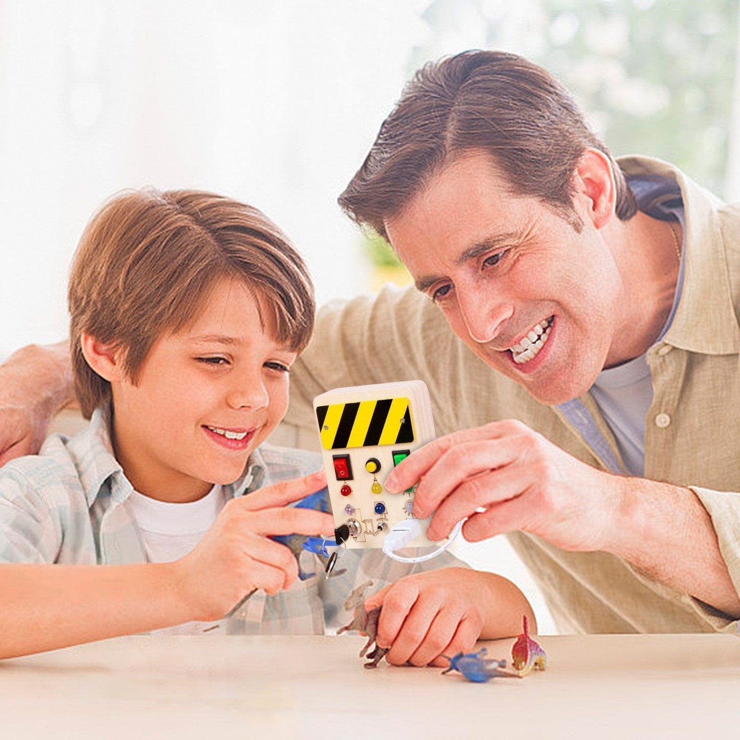 Tableau Montessori - BusyBoardCircuit™ - Déverrouillage de lumière - L'Éveil des tout - petits
