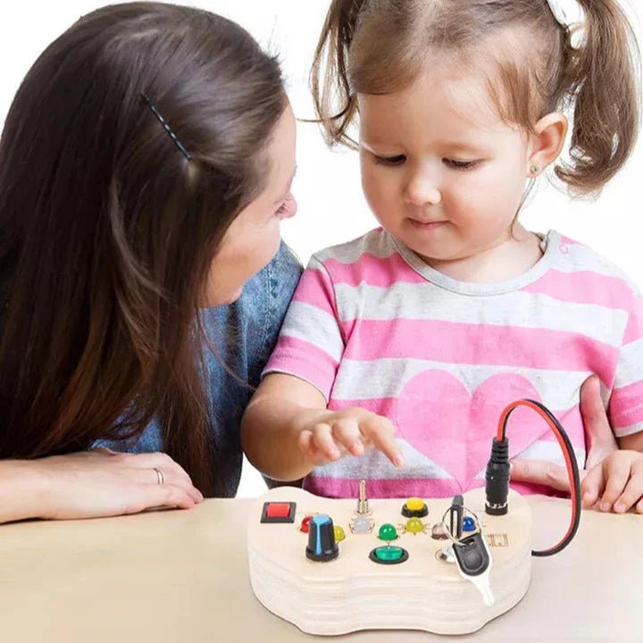 Tableau Montessori - BusyBoardCircuit™ - Manette - L'Éveil des tout - petits